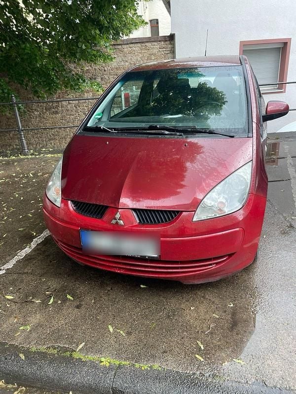 Rot Gebraucht 2005 Mitsubishi Colt Kleinwagen | 1.260 € (Fairer Preis) - Bild 1/4
