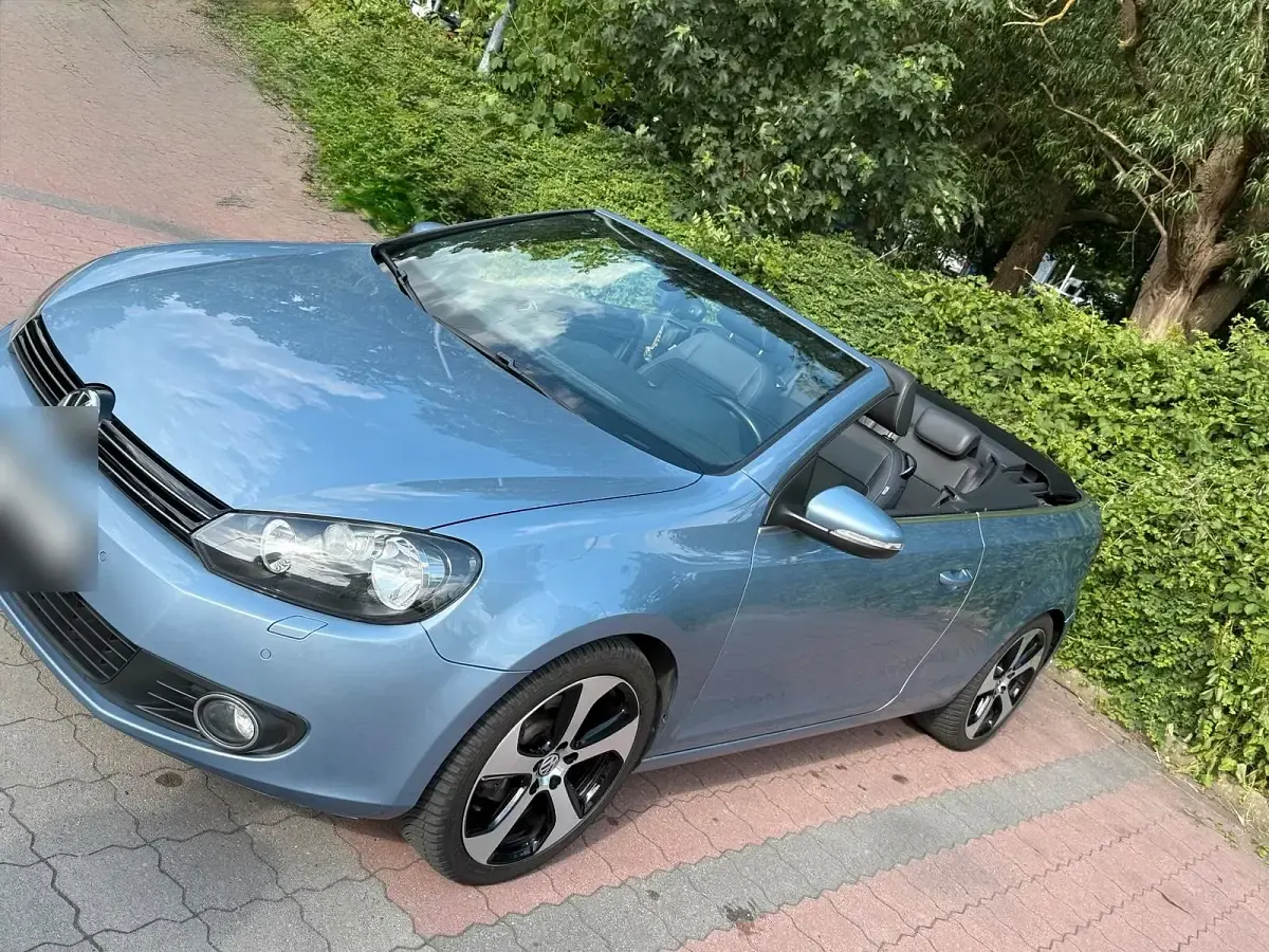 Gebraucht VW Golf Cabriolet 105 PS (77 kW) 2012 Blau Cabrio