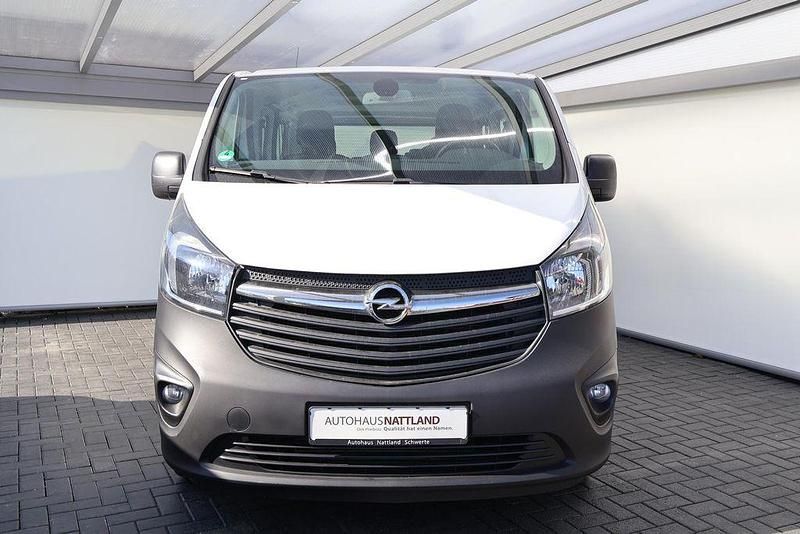 Gebraucht Opel Vivaro 95 PS (69 kW) 2018 Casabl/arctic/eisweiss/kaolin Van / Kleinbus