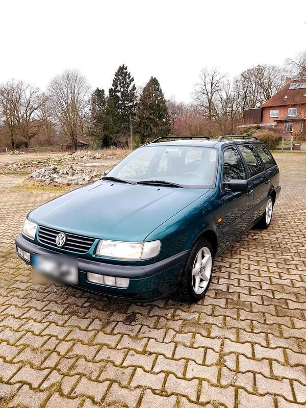 Second-hand VW Passat 75 CP (55 kW) 1996 Verde Break
