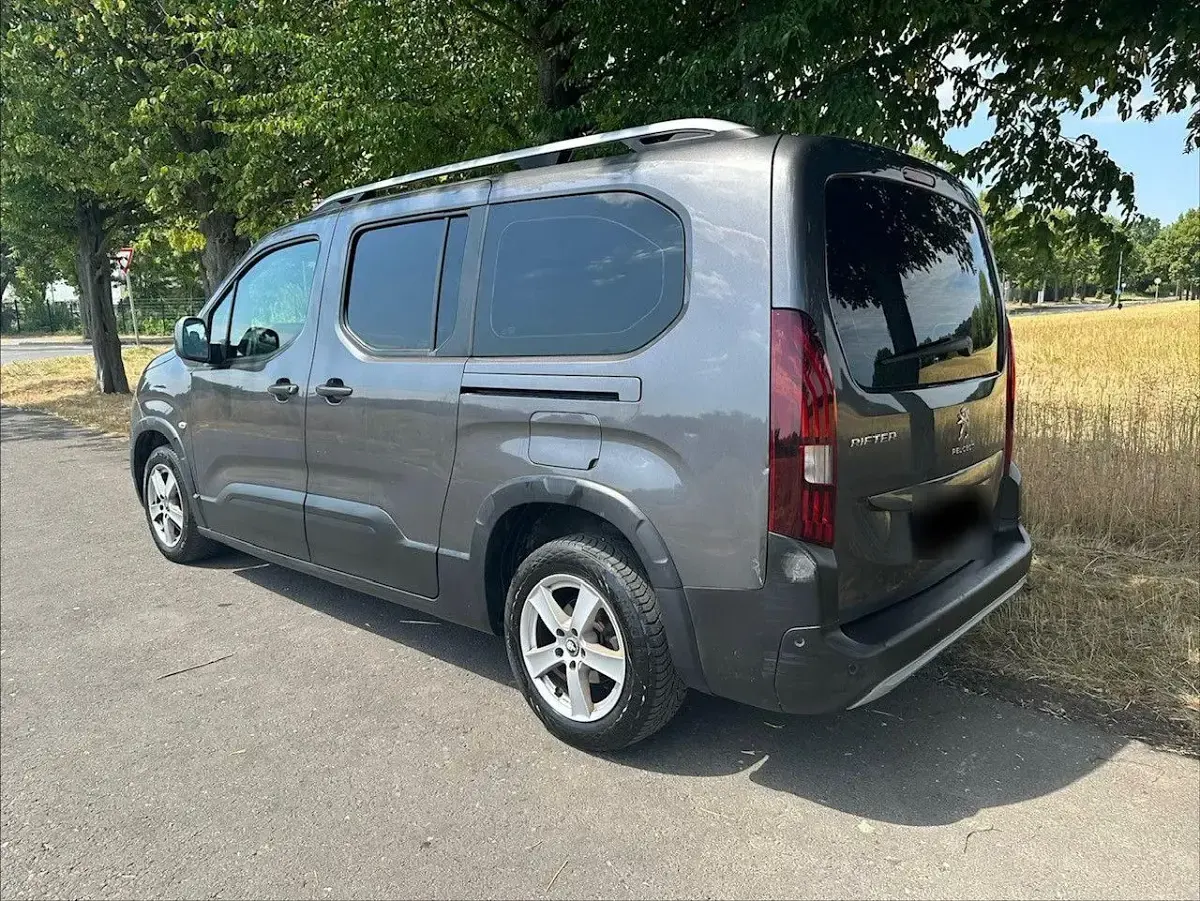 Gebraucht Peugeot Rifter Allure 131 PS (96 kW) 2019 Grau Van / Kleinbus