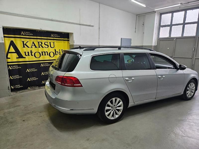 Gebraucht VW Passat Comfortline 140 PS (102 kW) 2012 Silber Limousine