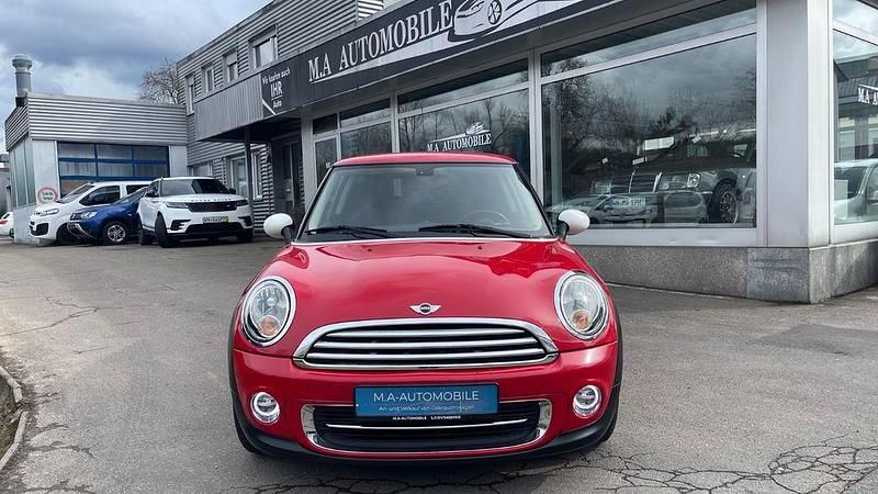 Gebraucht Mini ONE 75 PS (55 kW) 2011 Rot Kleinwagen