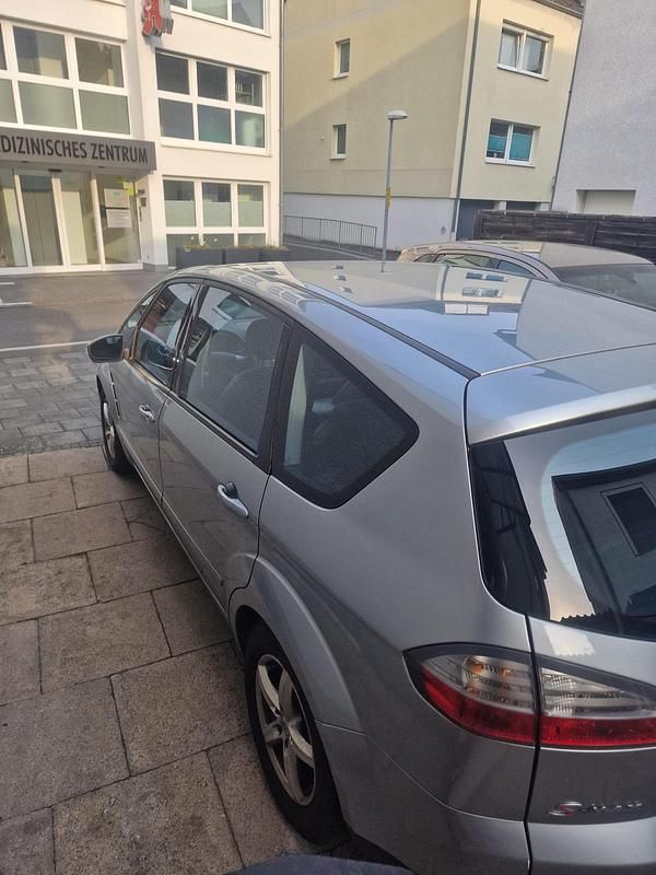 Gebraucht Ford S-MAX S 160 PS (117 kW) 2007 Silber Van / Kleinbus