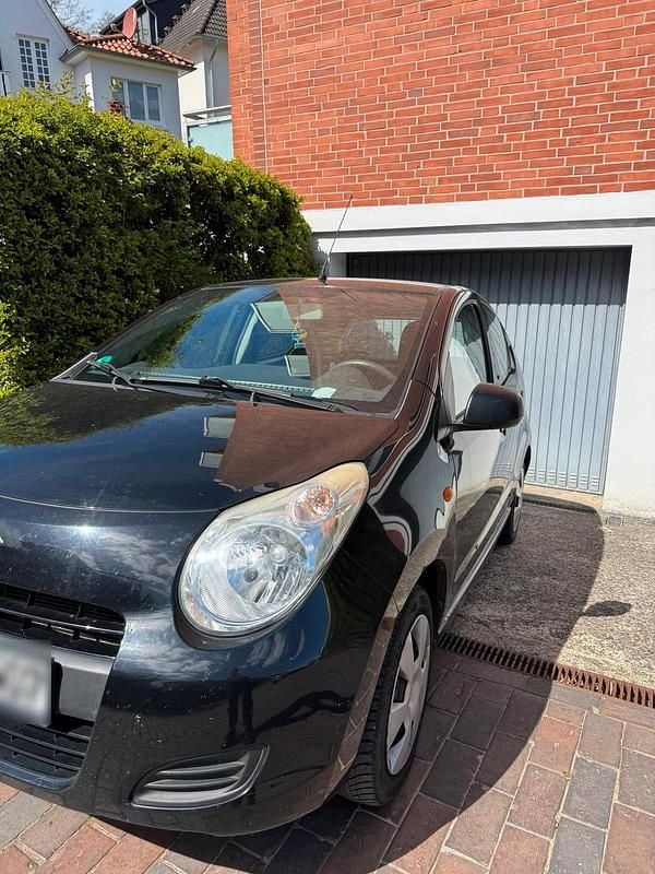 Second-hand Suzuki Alto 68 CP (50 kW) 2011 Negru Hatchback
