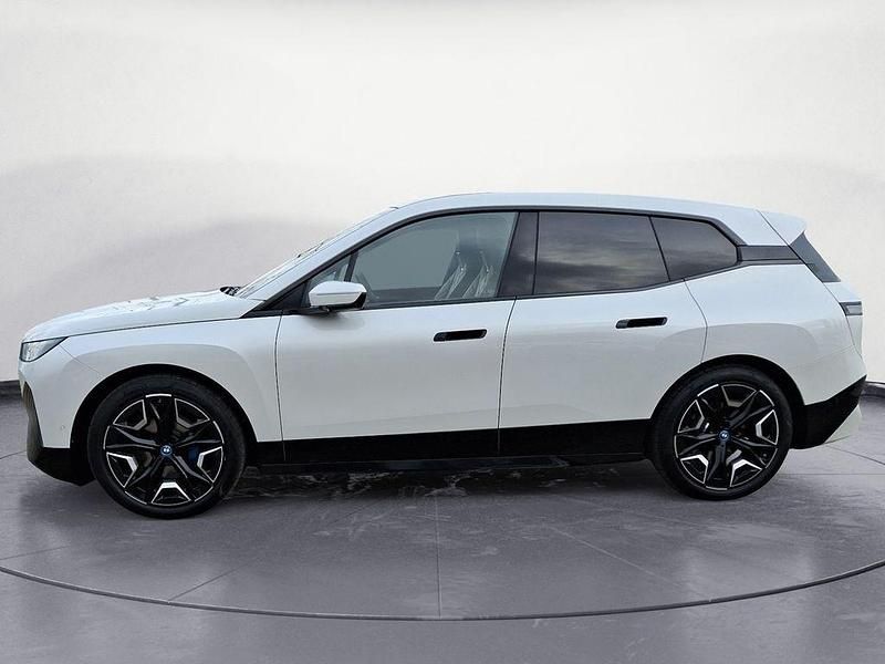 Gebraucht BMW iX Sport Line 384 kW (523 PS) 2022 Weiß SUV