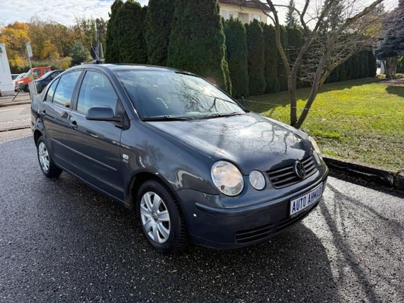 Grau Gebraucht 2004 VW Polo Limousine | 2.222 € (Etwas zu teuer) - Bild 1/4