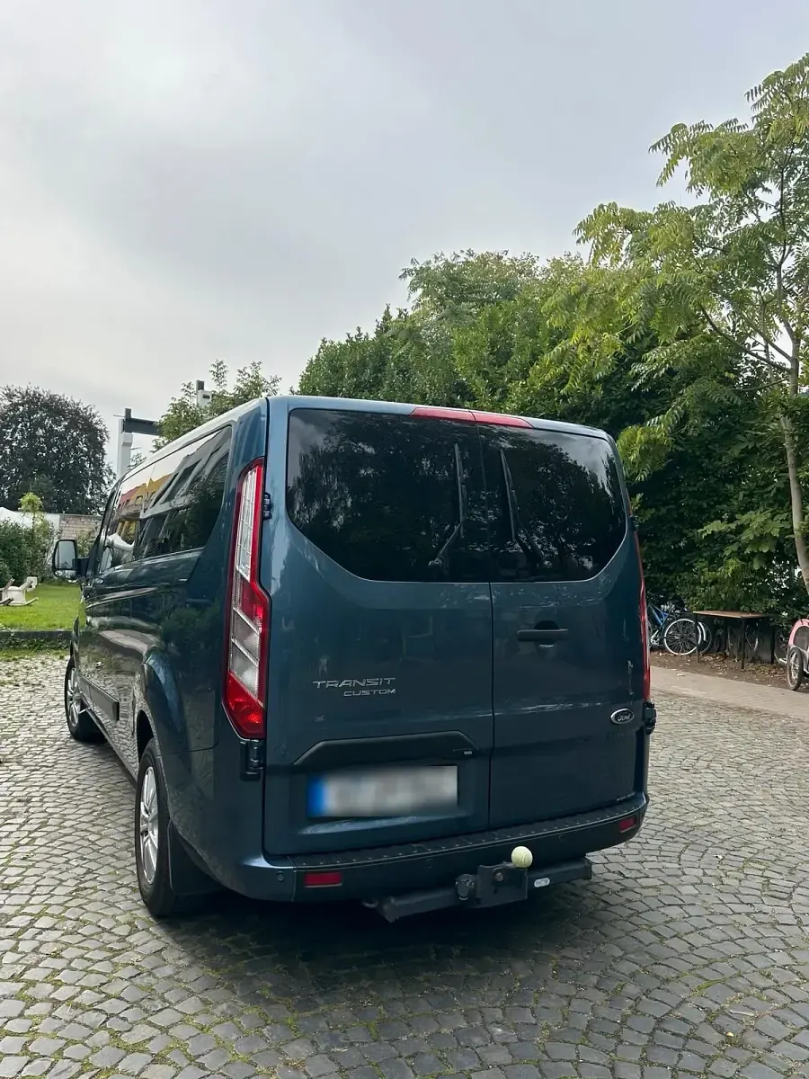 Gebraucht Ford Transit 131 PS (96 kW) 2019 Blau Van