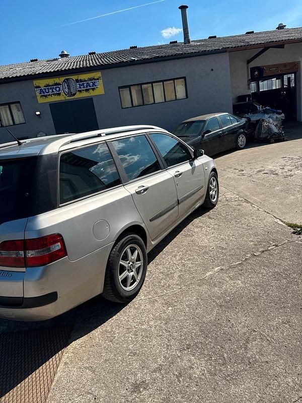 Gebraucht Fiat Stilo 104 PS (76 kW) 2004 Grau Kombi