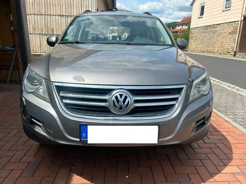 Gebraucht VW Tiguan Track & Field 140 PS (102 kW) 2011 Grau SUV