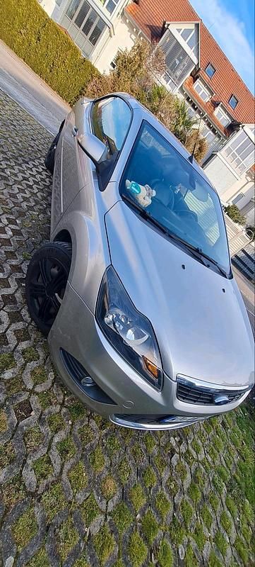 Gebraucht Ford Focus Cabriolet 145 PS (106 kW) 2010 Silber Cabrio