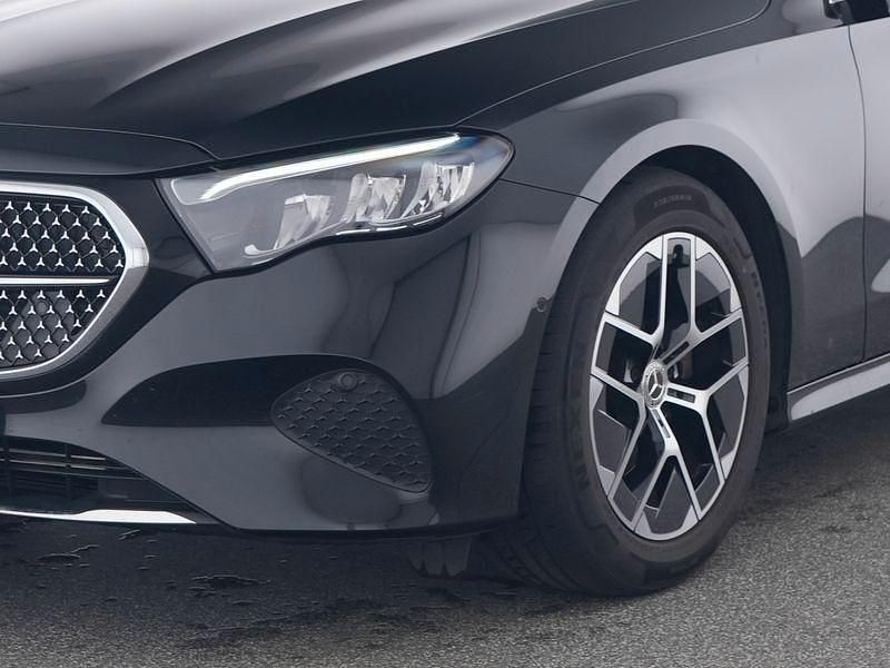 Gebraucht Mercedes E200 Avantgarde 204 PS (150 kW) 2025 Metalliclack obsidianschwarz (metallic) Limousine