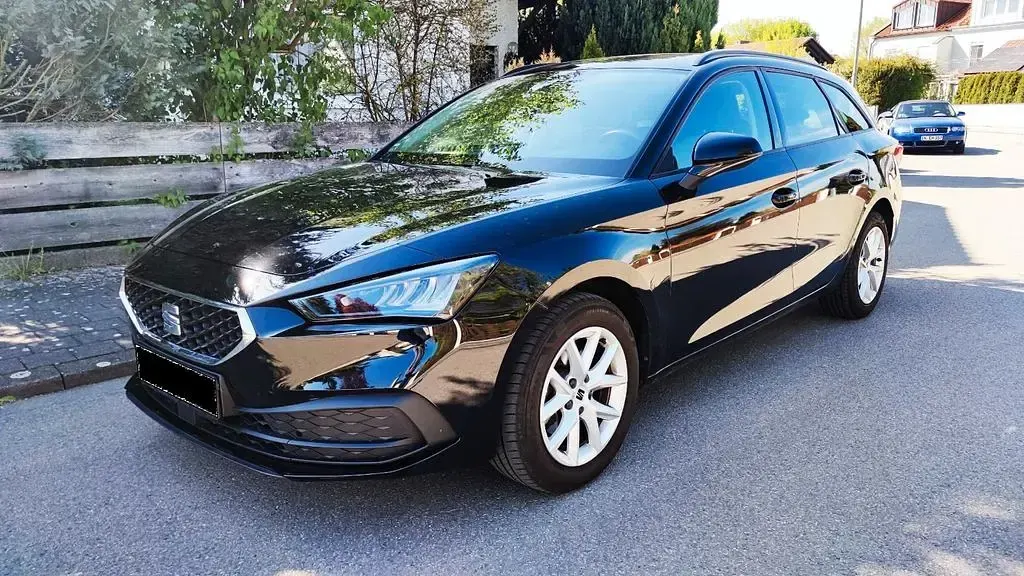 Używany Seat Leon ST Style 110 KM (80 kW) 2024 Czarny Kombi