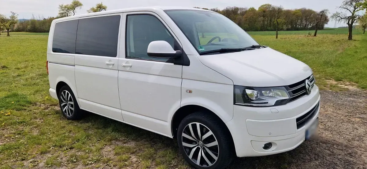 Gebraucht VW Multivan Comfortline 179 PS (131 kW) 2015 Weiß Van / Kleinbus