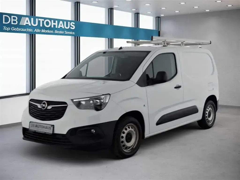 Gebraucht Opel Combo Edition 102 PS (75 kW) 2022 Van / Kleinbus