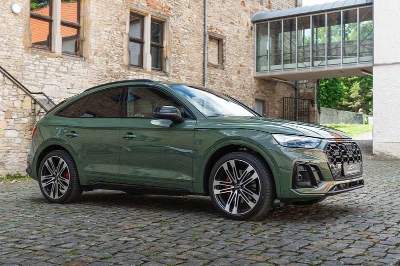 Grün Gebraucht 2024 Audi SQ5 Sportback Sport SUV | 59.999 € - Bild 1/4