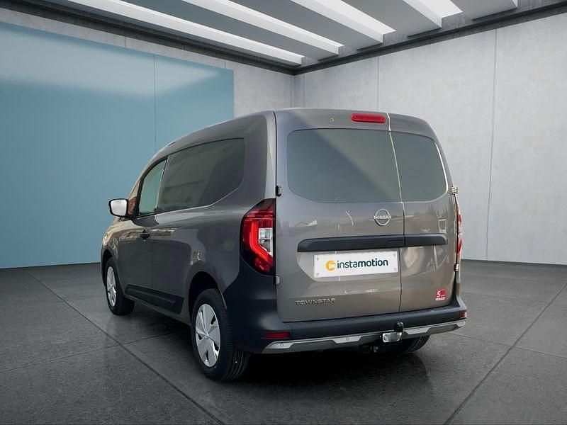 Neu Nissan Townstar 131 PS (96 kW) 2025 Grau Van