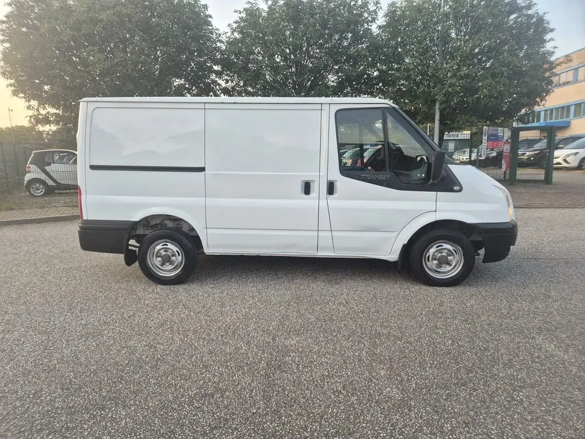 Gebraucht Ford Transit 101 PS (74 kW) 2012 Weiß Van / Kleinbus