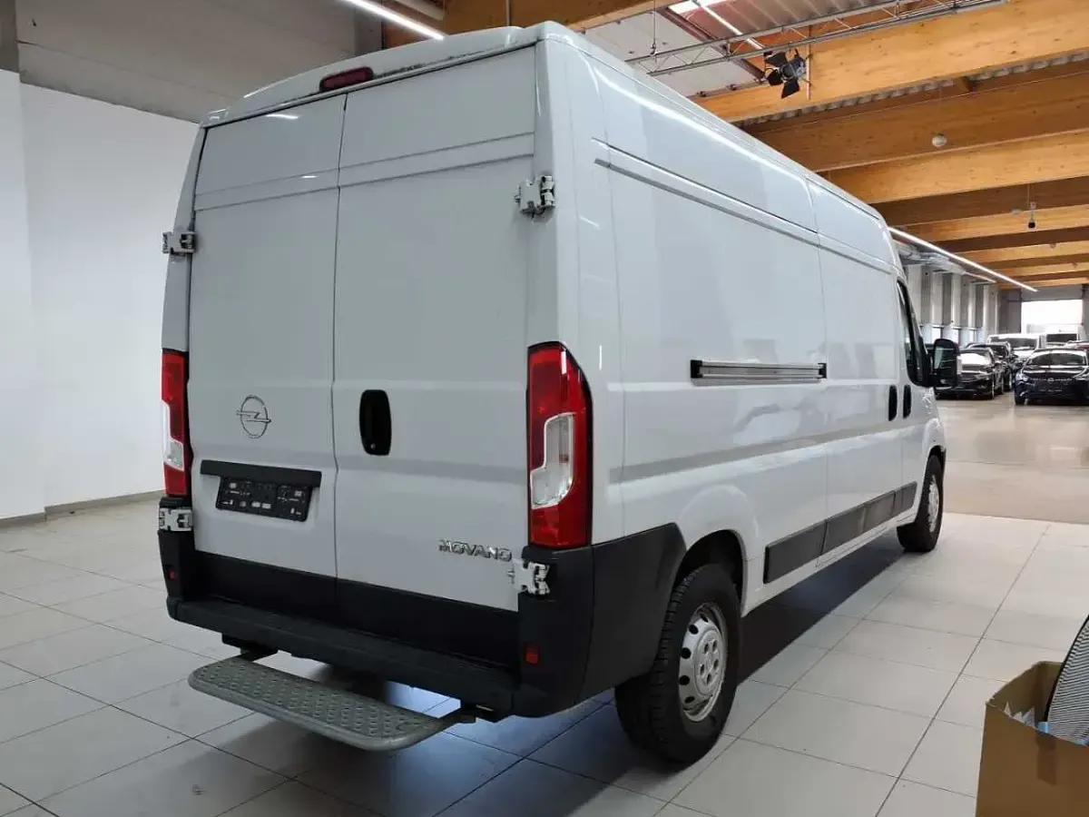 Gebraucht Opel Movano Edition 140 PS (102 kW) 2022 Casablancaweiß Van