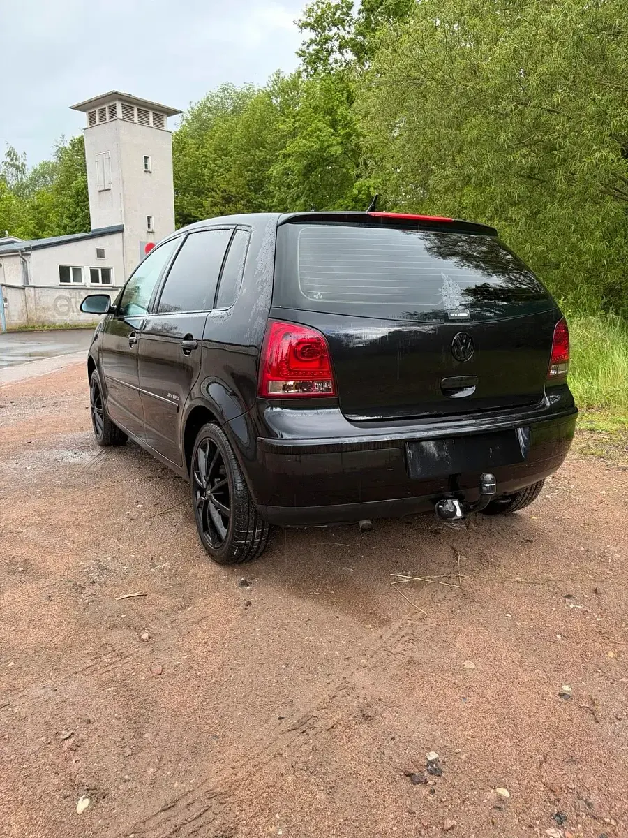 Gebraucht VW Polo 80 PS (58 kW) 2009 Schwarz Kleinwagen