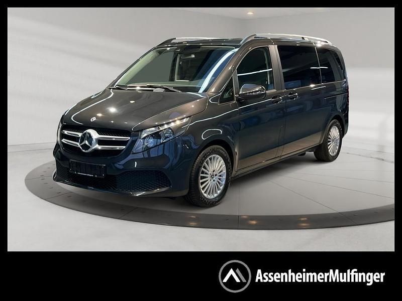 Grau Gebraucht 2022 Mercedes V300 Van / Kleinbus | 48.189 € (Superpreis) - Bild 1/4