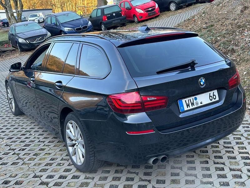 Gebraucht BMW 525 218 PS (160 kW) 2014 Grau Kombi