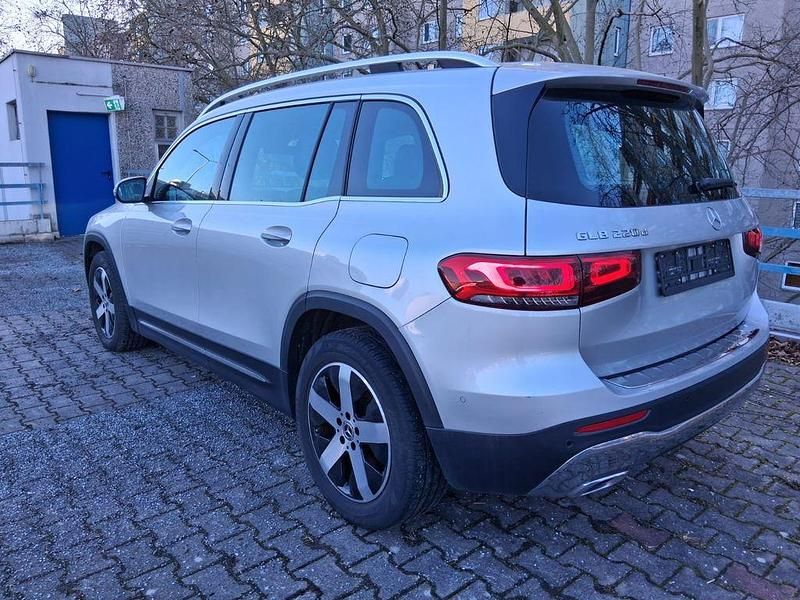 Gebraucht Mercedes GLB220 190 PS (139 kW) 2021 Silber SUV