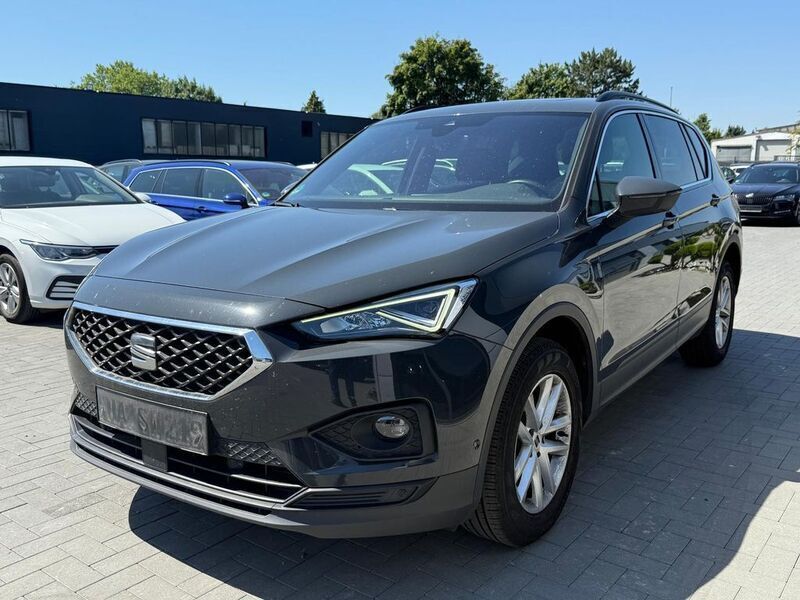Grau Gebraucht 2022 Seat Tarraco Style SUV | 23.990 € (Teuer) - Bild 1/2