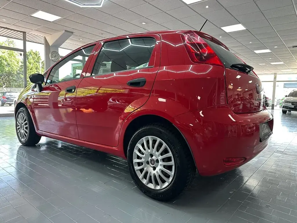 Gebraucht Fiat Punto Mystyle 69 PS (50 kW) 2017 Rot Kleinwagen