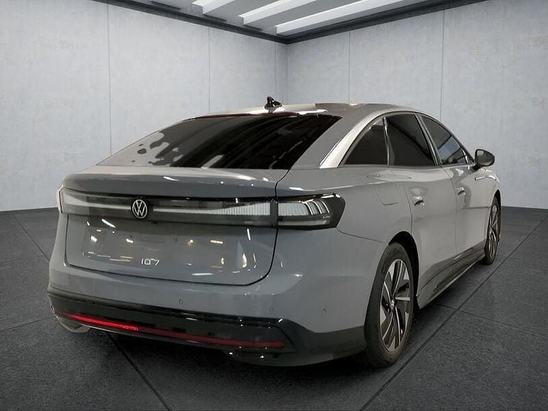 Gebraucht VW ID.7 Pro 210 kW (286 PS) 2024 Grau Limousine