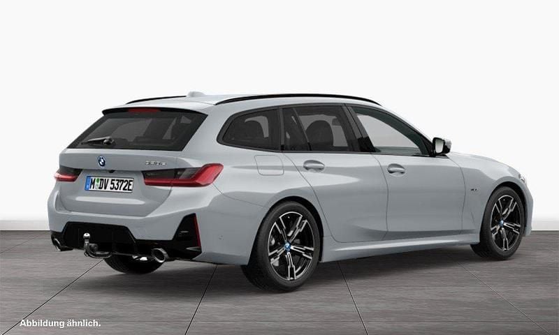 Gebraucht BMW 320e M Sport 163 PS (119 kW) 2023 M brooklyn grau Kombi