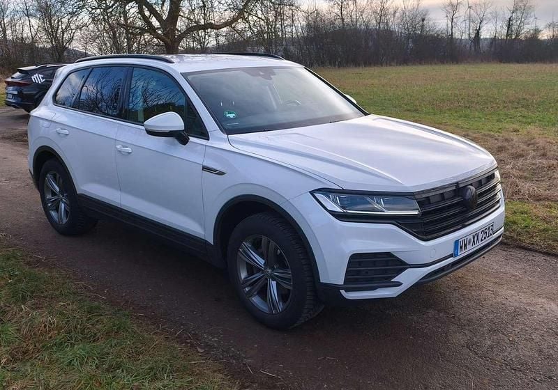 Gebraucht VW Touareg 231 PS (169 kW) 2019 Weiß SUV