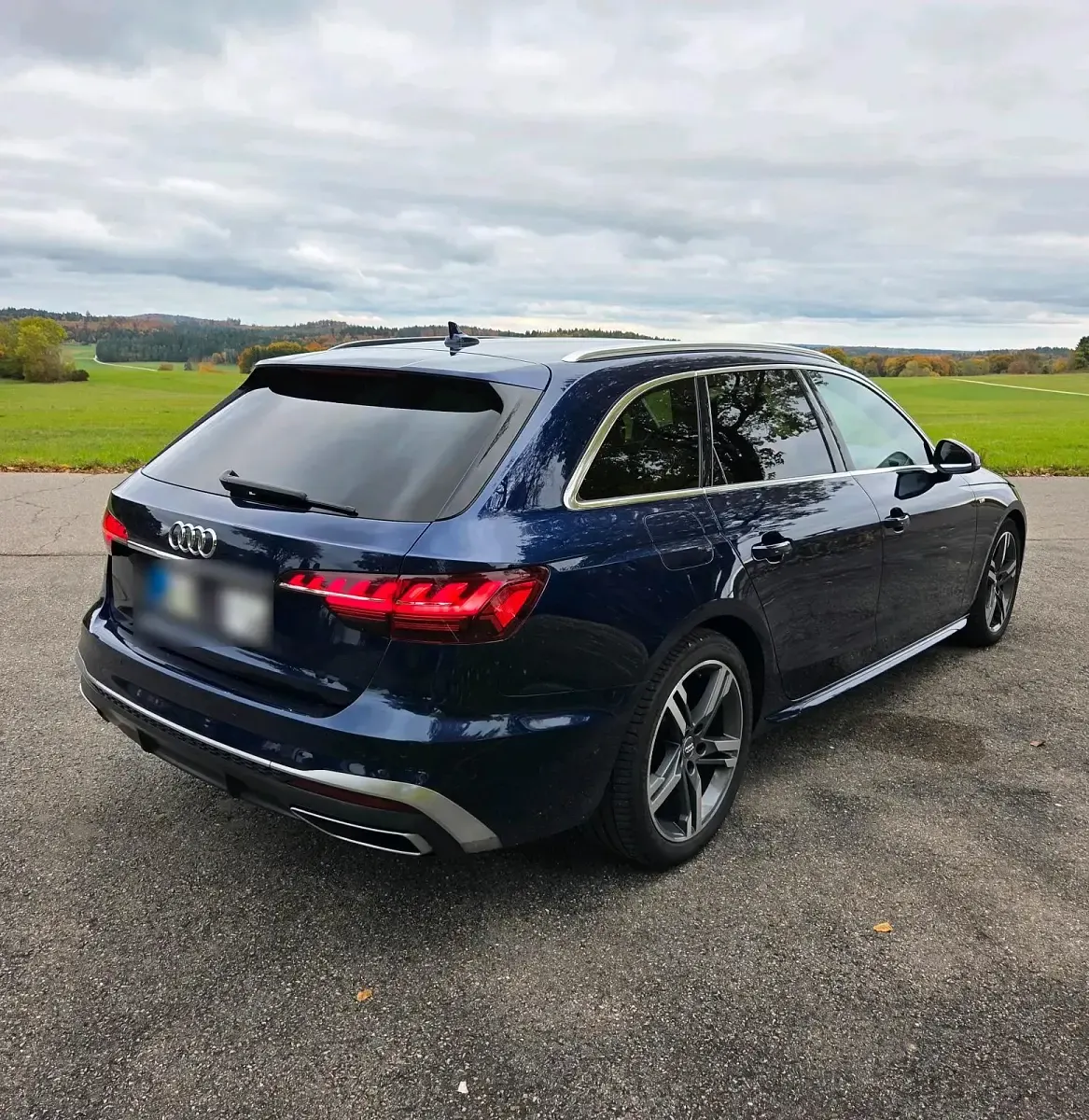 Gebraucht Audi A4 S-Line 190 PS (139 kW) 2019 Blau Kombi