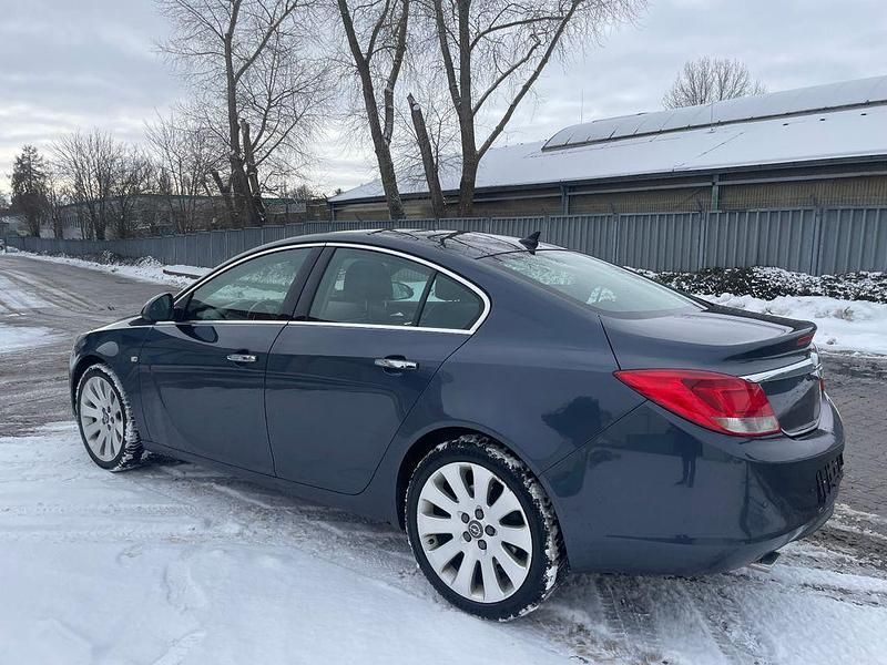Gebraucht Opel Insignia Cosmo 160 PS (117 kW) 2009 Blau Limousine