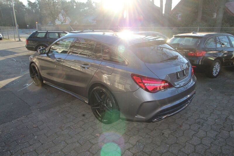 Mountaingrau met. (metallic) Gebraucht 2016 Mercedes CLA250 Shooting Brake AMG Kombi | 18.950 € (Fairer Preis) - Bild 1/4
