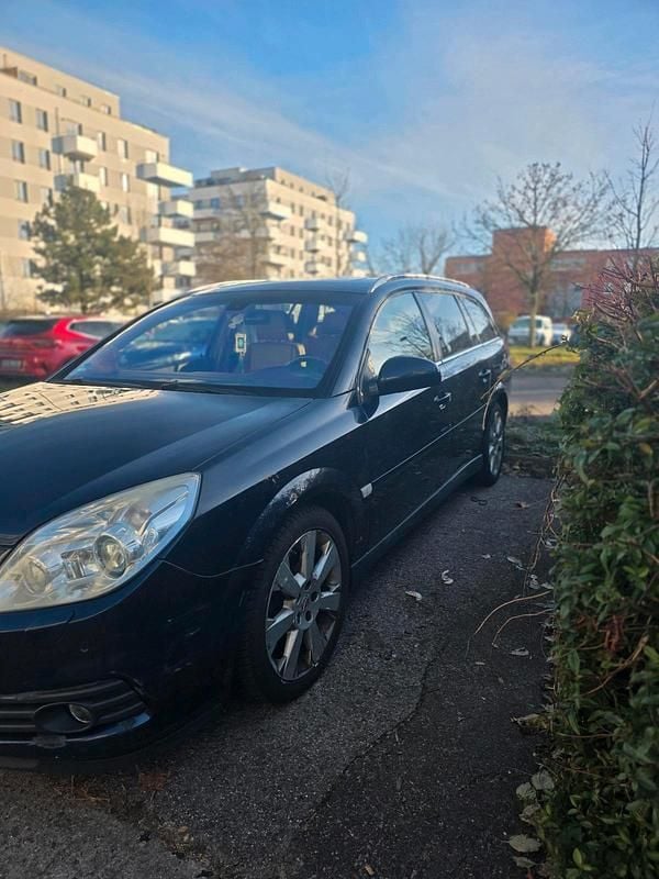 Blau Gebraucht 2006 Opel Vectra Kombi | 1.000 € (Superpreis) - Bild 1/4
