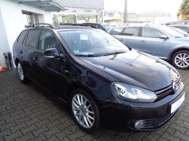 Gebraucht VW Golf VII Match 140 PS (102 kW) 2013 Schwarz metallic Kombi