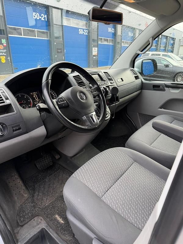 Gebraucht VW Transporter 186 PS (136 kW) 2014 Silber Van