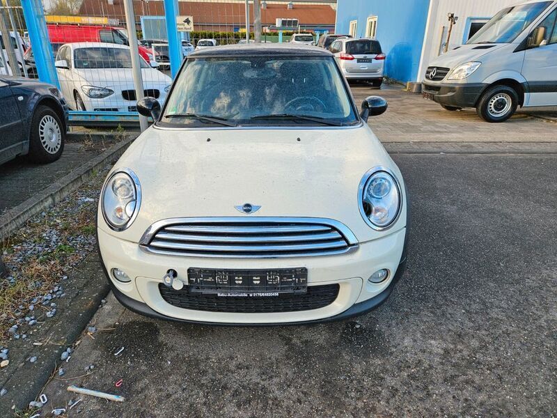 Weiß Gebraucht 2011 Mini Cooper D Kleinwagen | 3.950 € (Superpreis) - Bild 1/4