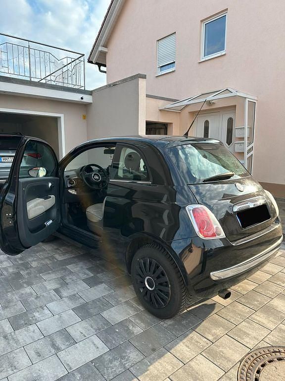 Gebraucht Fiat 500 Lounge 69 PS (50 kW) 2011 Schwarz Kleinwagen