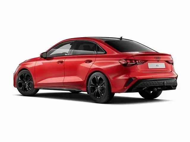 Gebraucht Audi A3 S-Line 116 PS (85 kW) 2025 Rot Limousine
