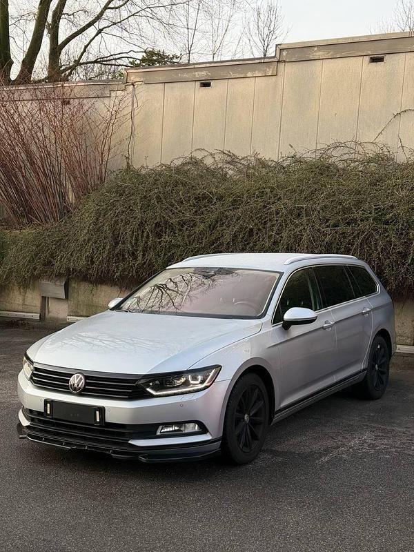 Gebraucht VW Passat Highline 150 PS (110 kW) 2015 Grau Kombi
