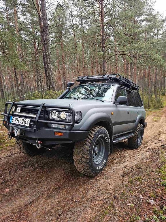 Grau Gebraucht 1994 Toyota Land Cruiser Kombi | 38.999 € - Bild 1/4