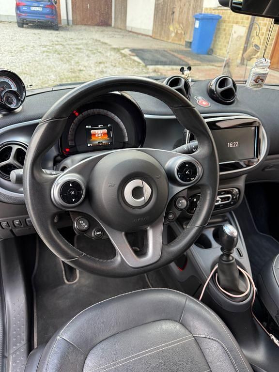 Second-hand Smart ForFour 90 CP (66 kW) 2016 Maro Hatchback