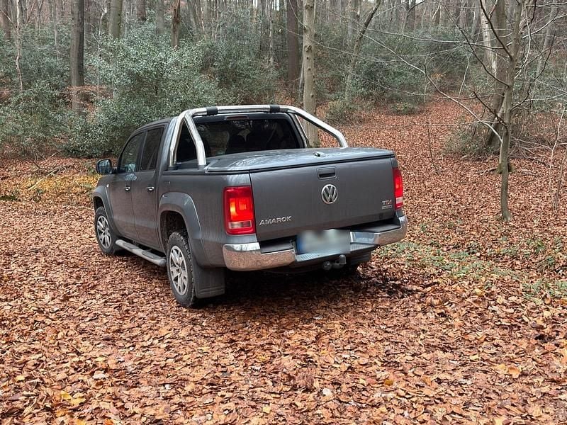 Gebraucht VW Amarok 163 PS (119 kW) 2011 Grau Pickup