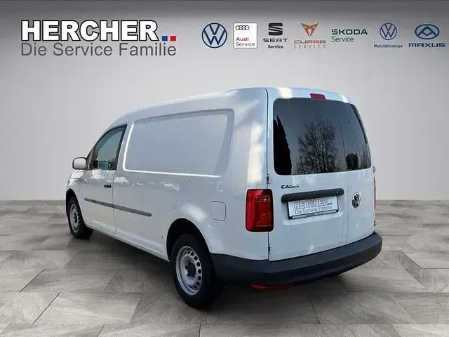 Używany VW Caddy Basis 102 KM (75 kW) 2019 Biały Minivan