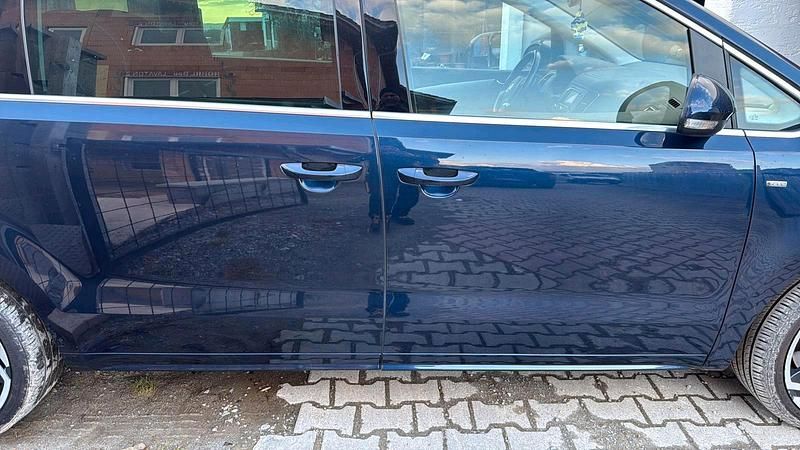 Gebraucht VW Sharan 177 PS (130 kW) 2015 Blau Van / Kleinbus