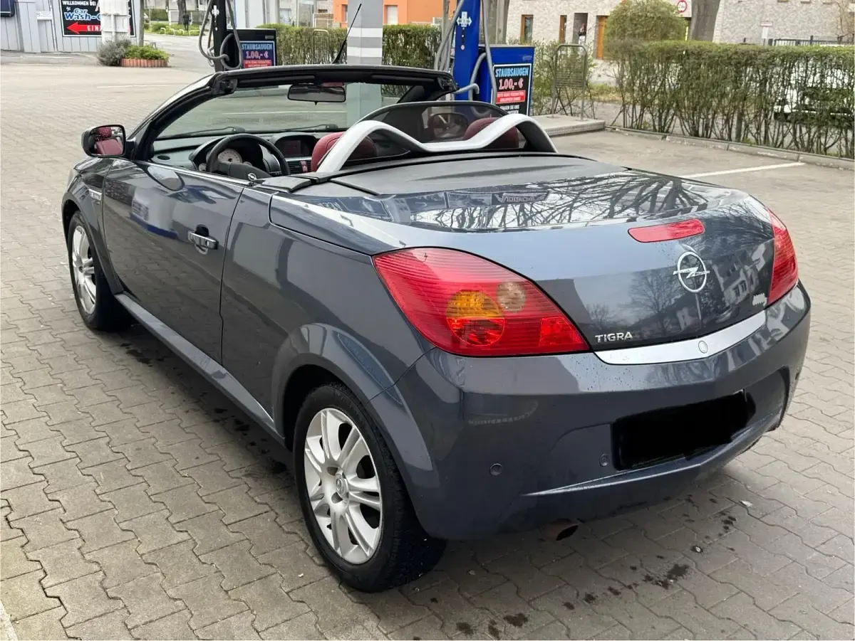 Gebraucht Opel Tigra 90 PS (66 kW) 2007 Blau Cabrio