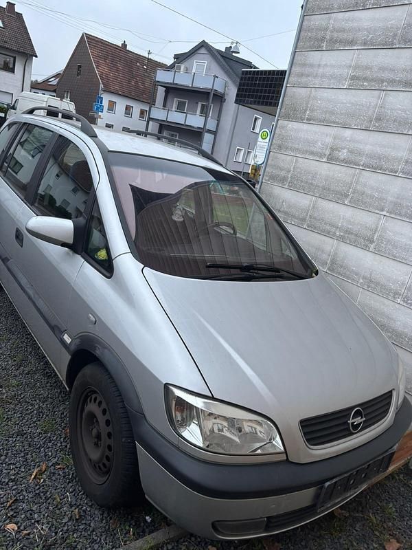 Gebraucht Opel Zafira 125 PS (91 kW) 2001 Grau Van / Kleinbus