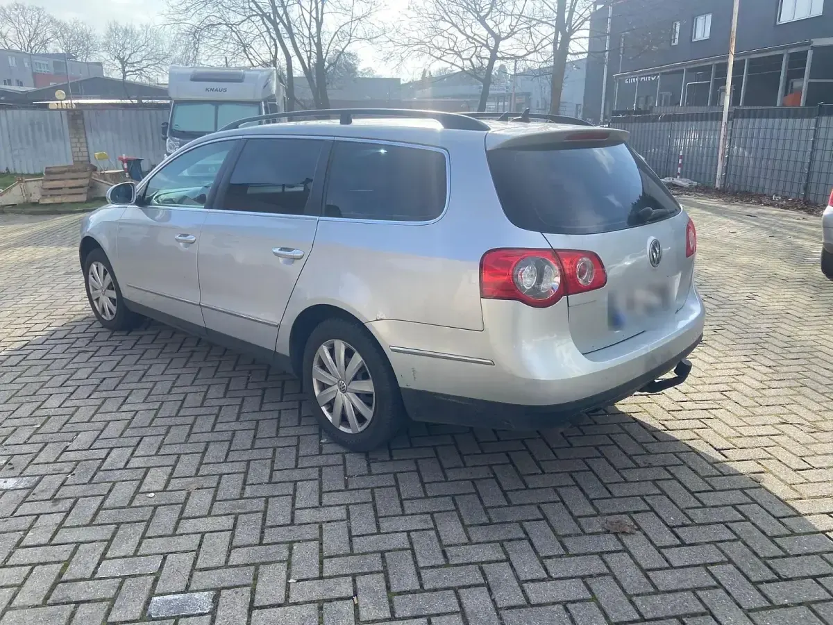 Gebraucht VW Passat Individual 140 PS (102 kW) 2008 Silber Kombi